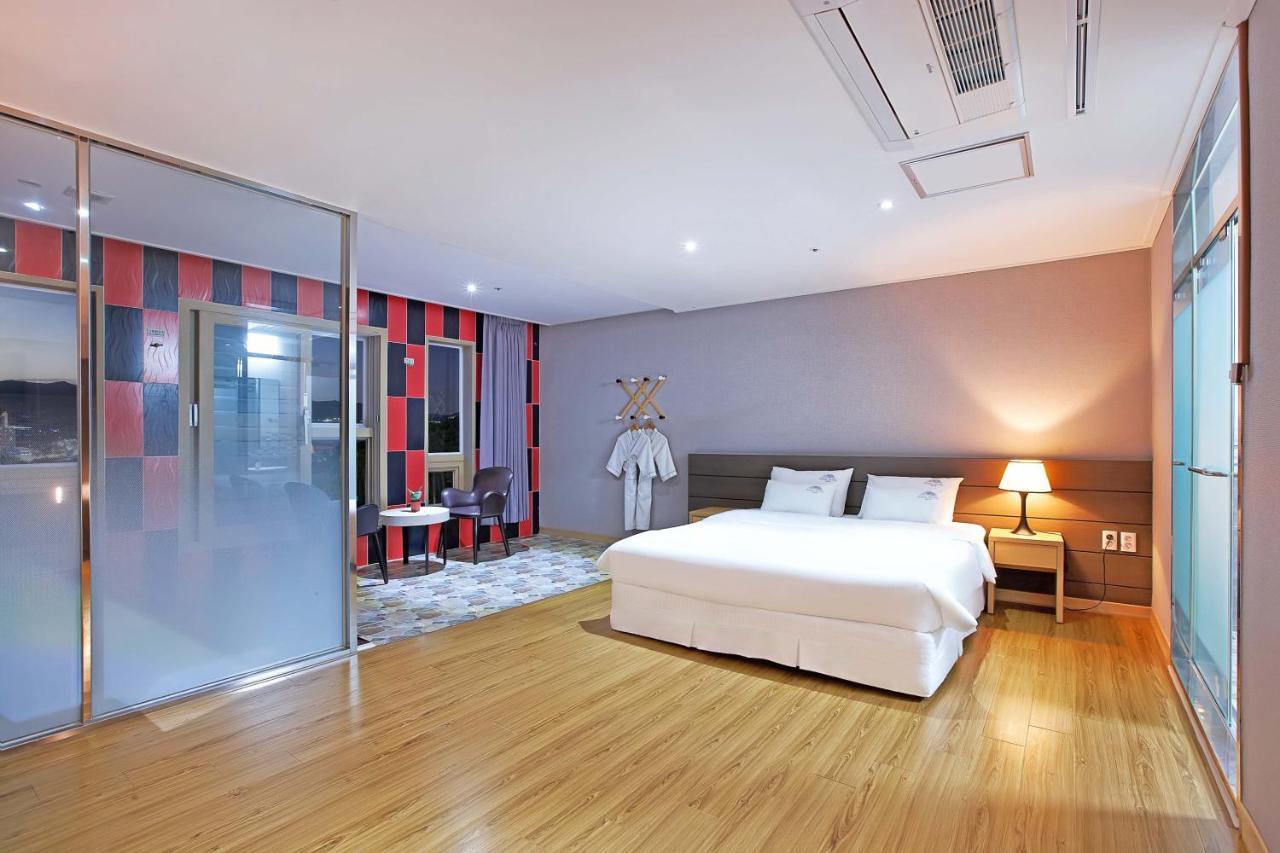 Dome Hotel Geoje Exterior photo