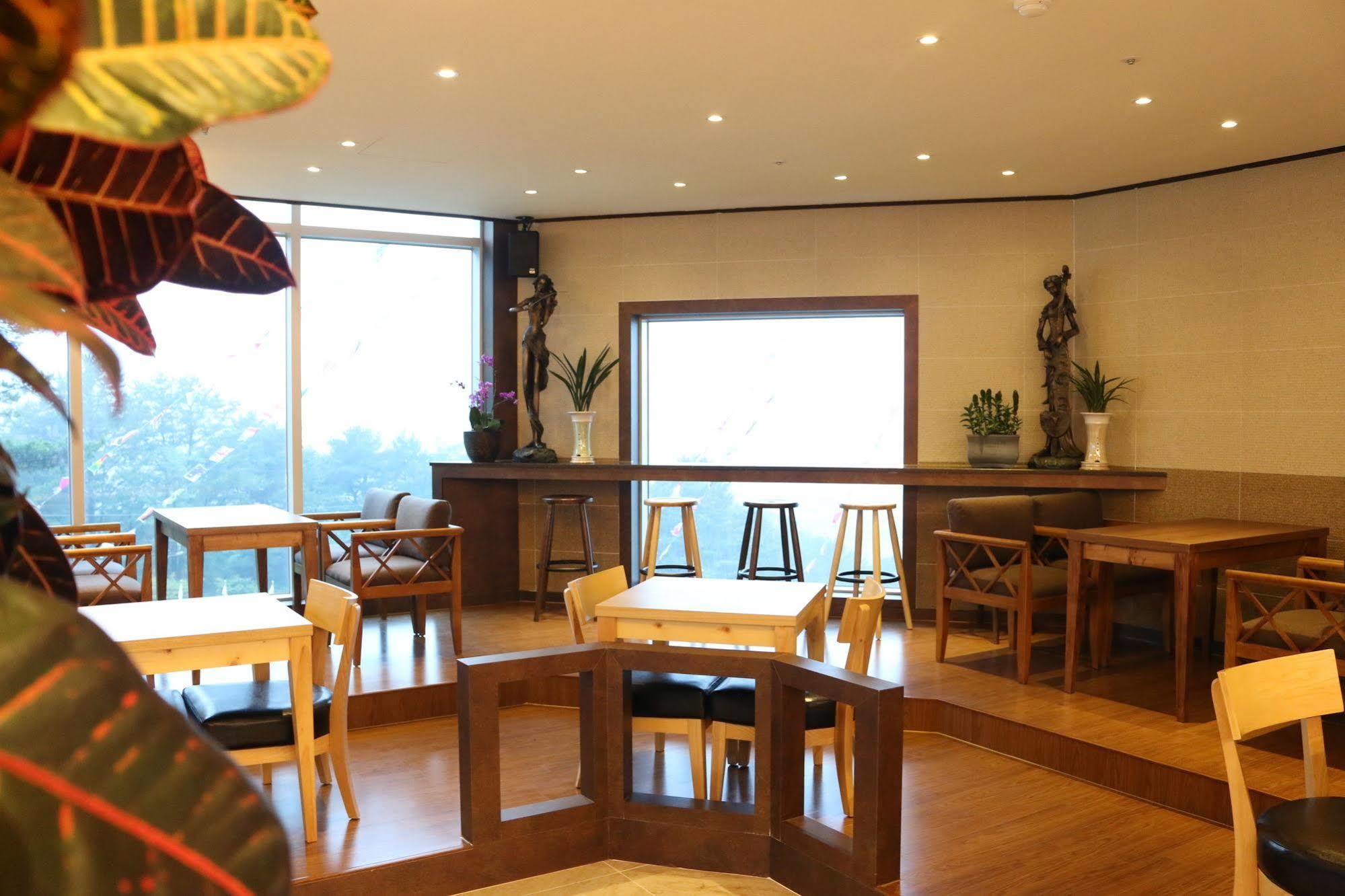 Dome Hotel Geoje Exterior photo